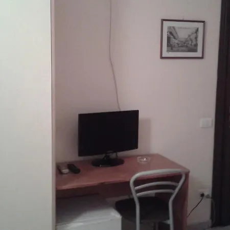Oliver Hotel 3*